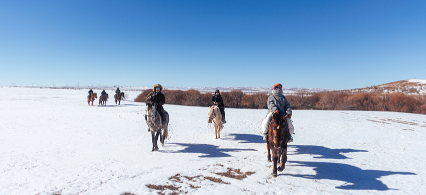 Inner Mongolia: Winter Horseback Nomadic Journey in Zhenglan Banner