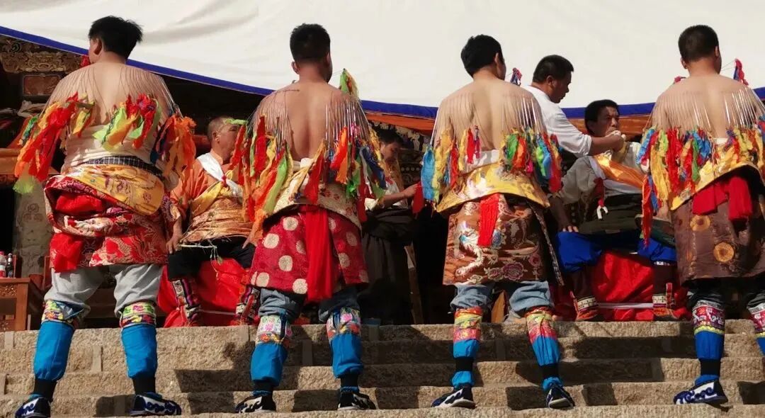 Gansu, Qinghai & Hehuang: Where Faith Meets the Plateau